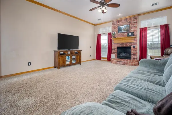 20318 SE 37th ST, Harrah, OK 73045