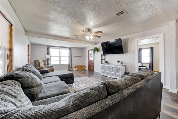 2329 Tecumseh RD, Blanchard, OK 73010