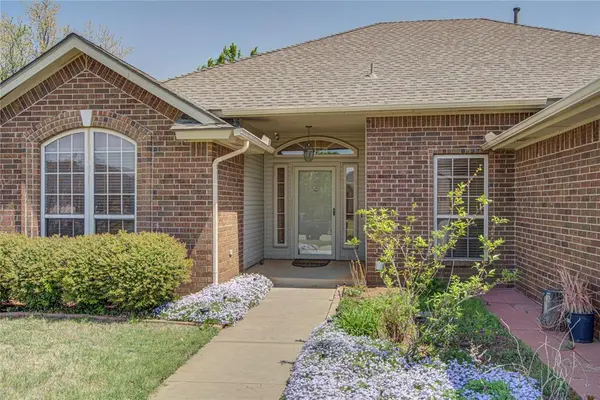 9512 Southlake DR, Oklahoma City, OK 73159
