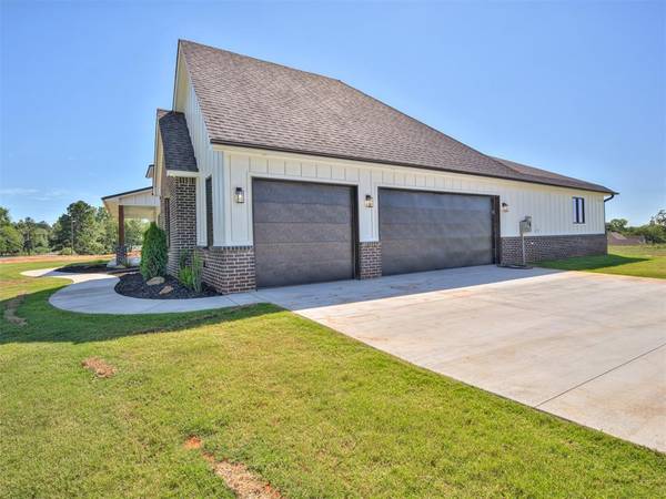 14978 SE 10th ST, Choctaw, OK 73020