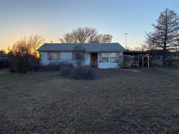 407 N A ST,  Mountain Park,  OK 73559