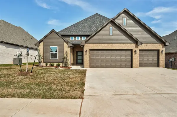 2124 Josslyn PL, Edmond, OK 73034