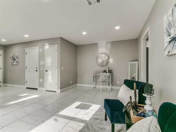 413 NW 114th ST, Oklahoma City, OK 73114