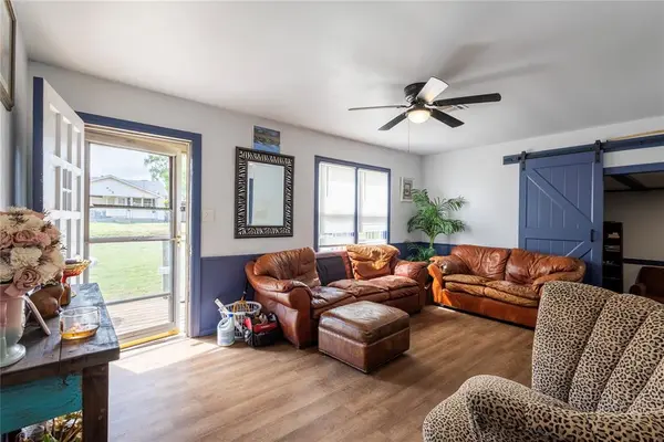 906 Halsey DR, Elk City, OK 73644
