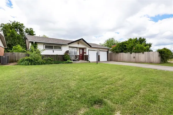 1318 Lakecrest DR, Norman, OK 73071
