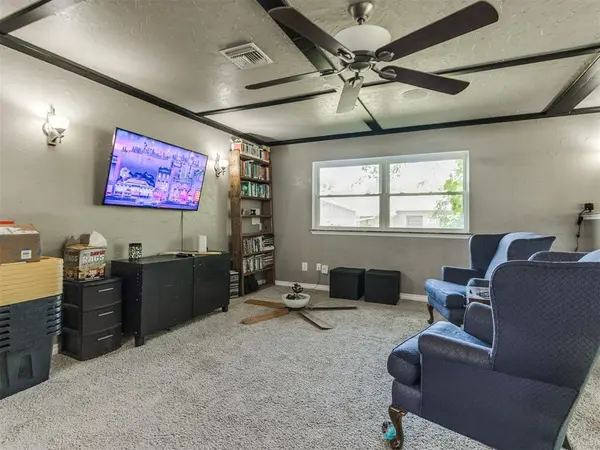5708 NW 34th ST, Oklahoma City, OK 73122