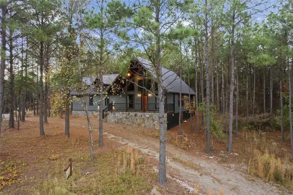 157 Bear Oak TRL, Broken Bow, OK 74728