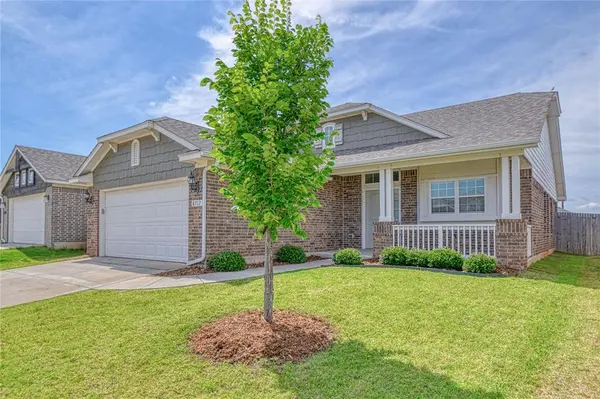 6712 NW 155th ST, Edmond, OK 73013