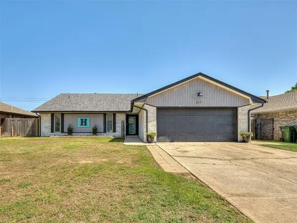 217 E Grand Teton CT, Yukon, OK 73099