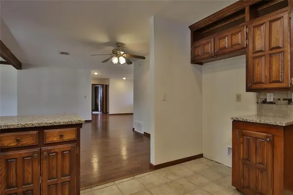 2500 Elwood, Edmond, OK 73013