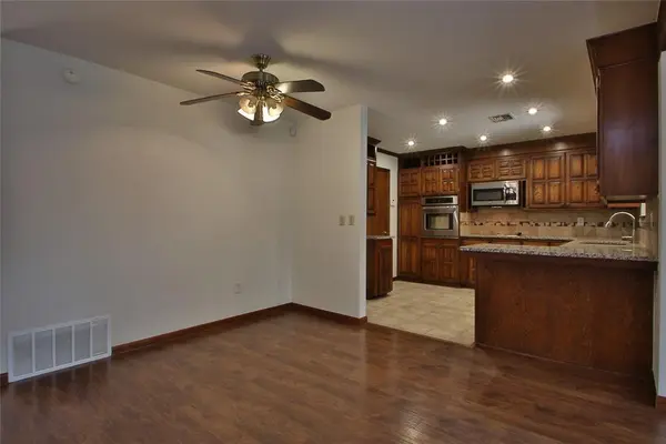 2500 Elwood, Edmond, OK 73013