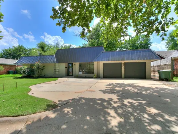 1117 Washington ST, Edmond, OK 73034