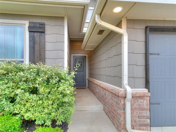4308 Palisade LN, Oklahoma City, OK 73179