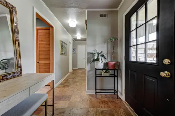 1327 W Wilshire BLVD, Oklahoma City, OK 73116