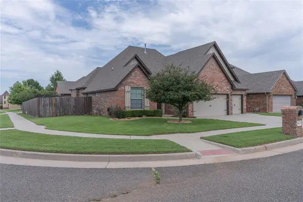 10817 NW 116th ST, Yukon, OK 73099