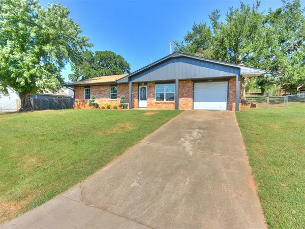 216 N Cedar ST, Luther, OK 73054