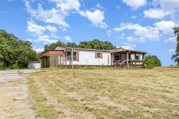 9655 Forest Hills DR, Harrah, OK 73045