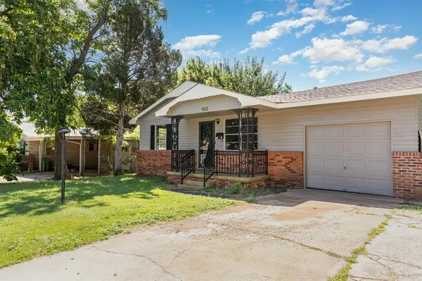 102 Glenda DR, Yukon, OK 73099