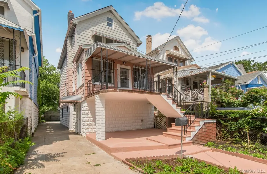 427 Taylor AVE, Bronx, NY 10473