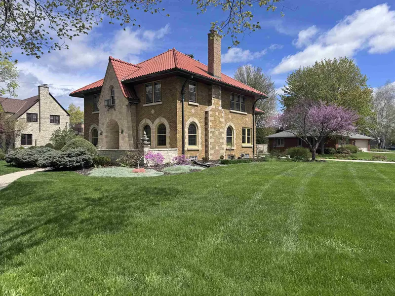 145 COTTAGE AVE, Fond Du Lac, WI 54935-3627