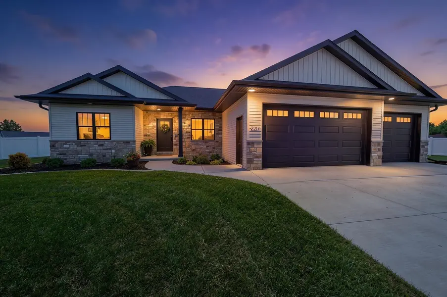 2217 FOX POINT CT, De Pere, WI 54115