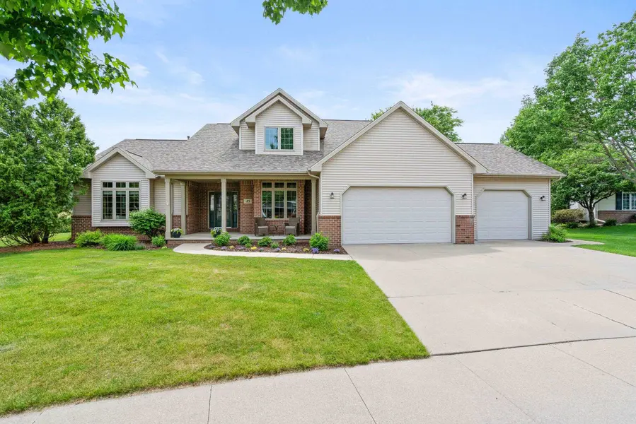 45 BELLEVUE PL, Appleton, WI 54913-7674