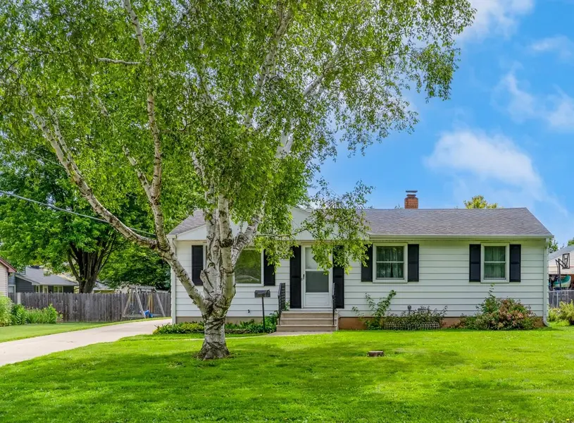 2507 GREENWALD ST, Green Bay, WI 54301