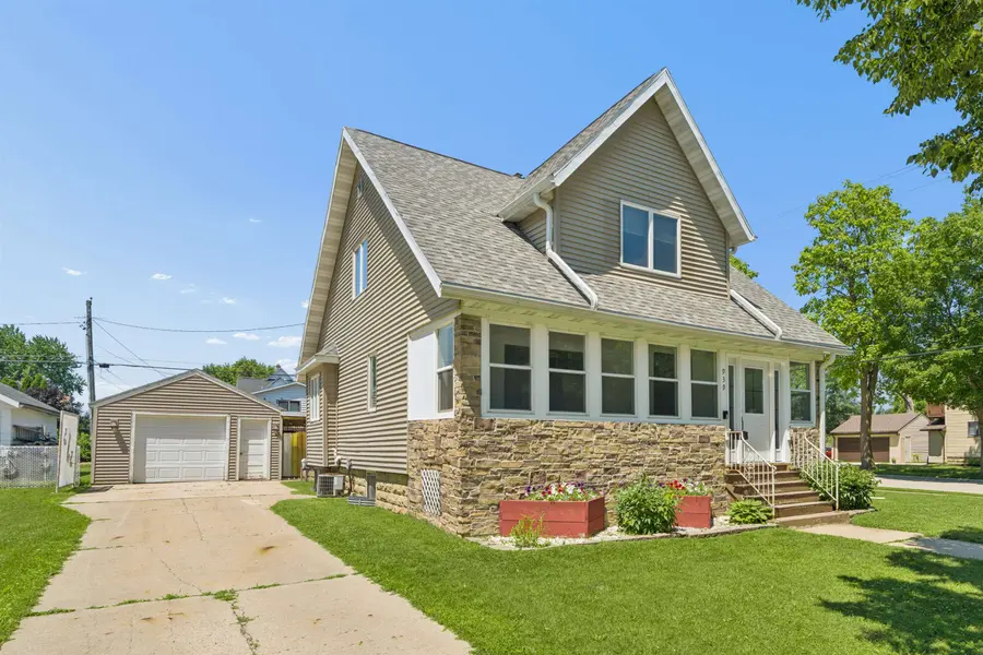 939 WISCONSIN AVE, North Fond Du Lac, WI 54937