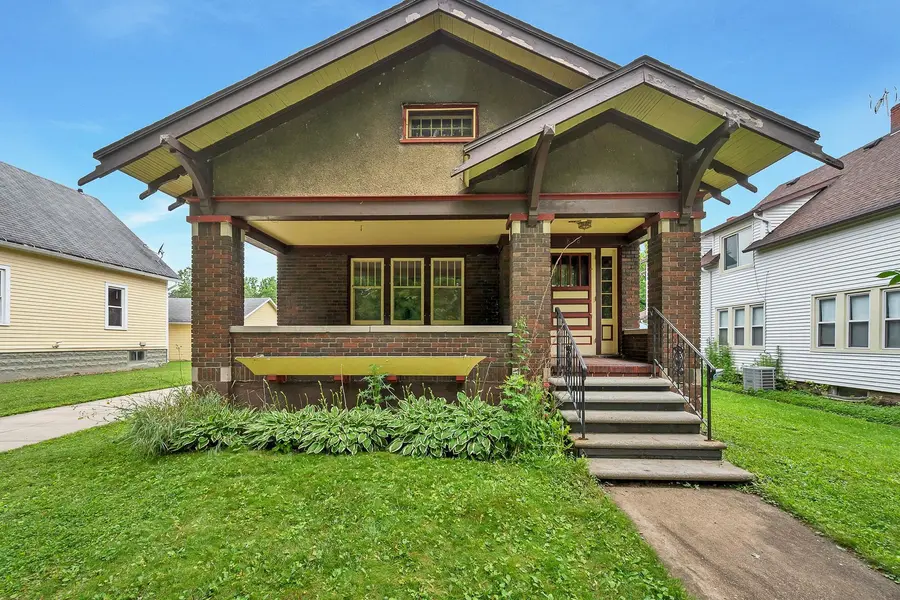 838 10TH AVE, Green Bay, WI 54304