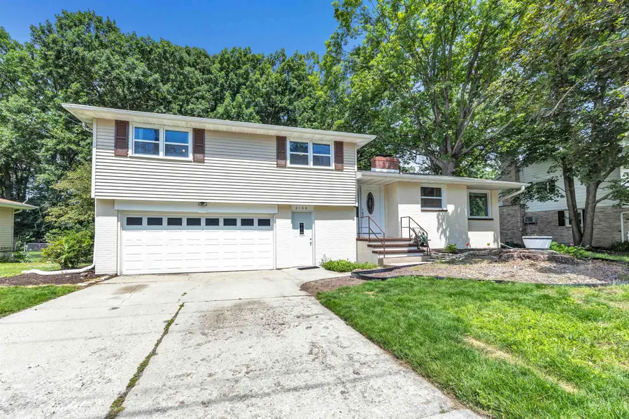 2136 9TH ST, Green Bay, WI 54304