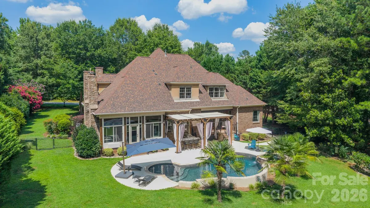 215 Blue River RD, Lake Wylie, SC 29710