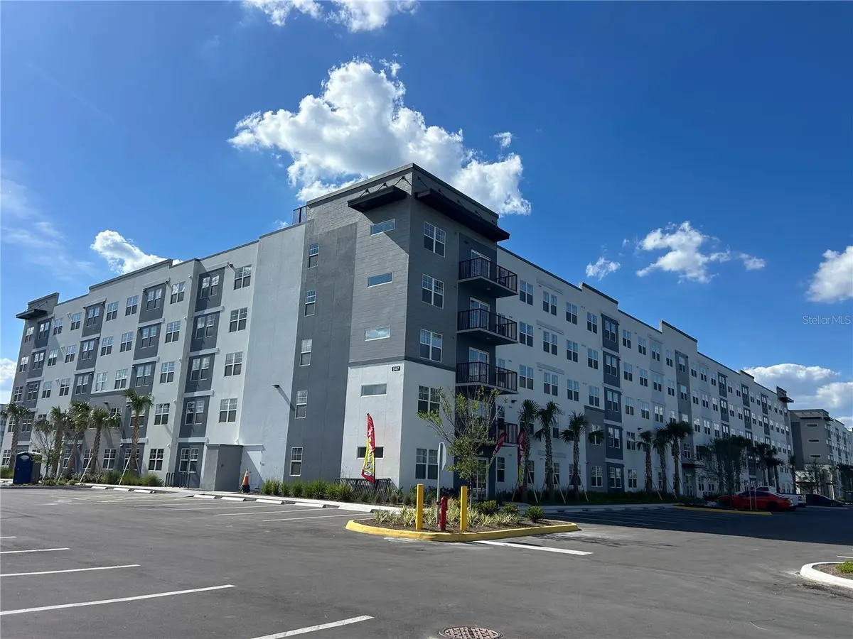 5587 MILLENIA BLVD #202, Orlando, FL 32839