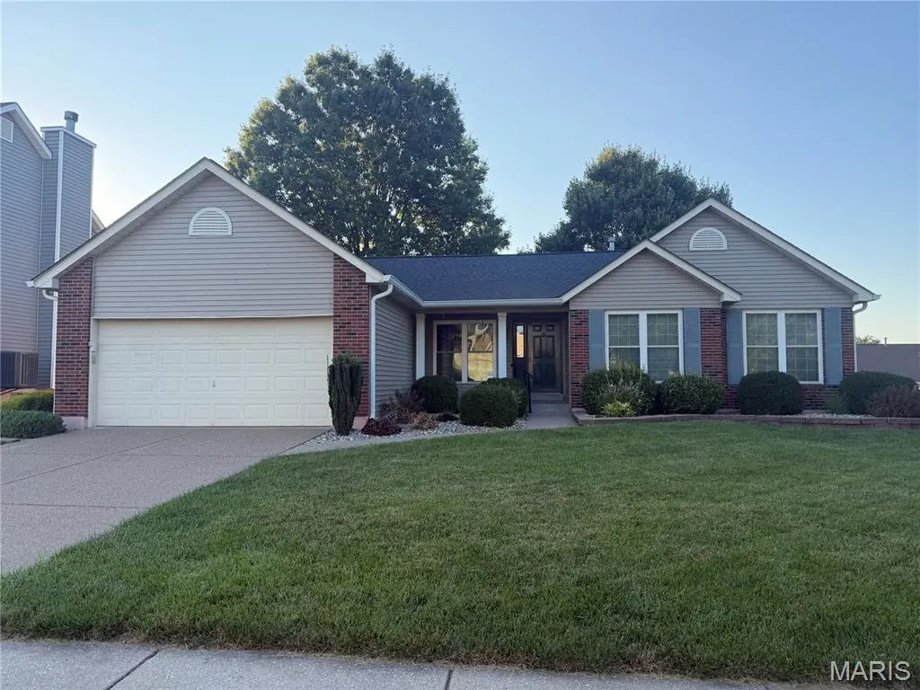 1822 Highgrove DR, O'fallon, MO 63366