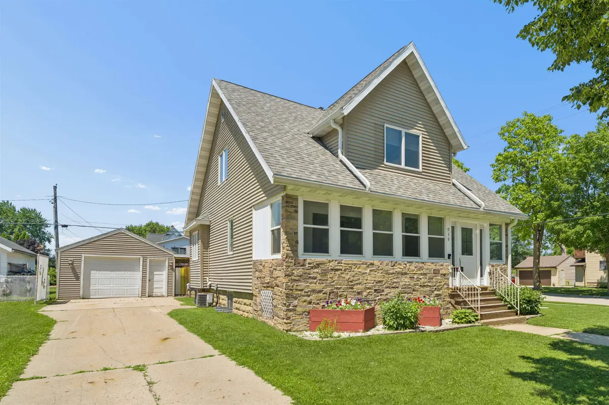 939 WISCONSIN AVE, North Fond Du Lac, WI 54937