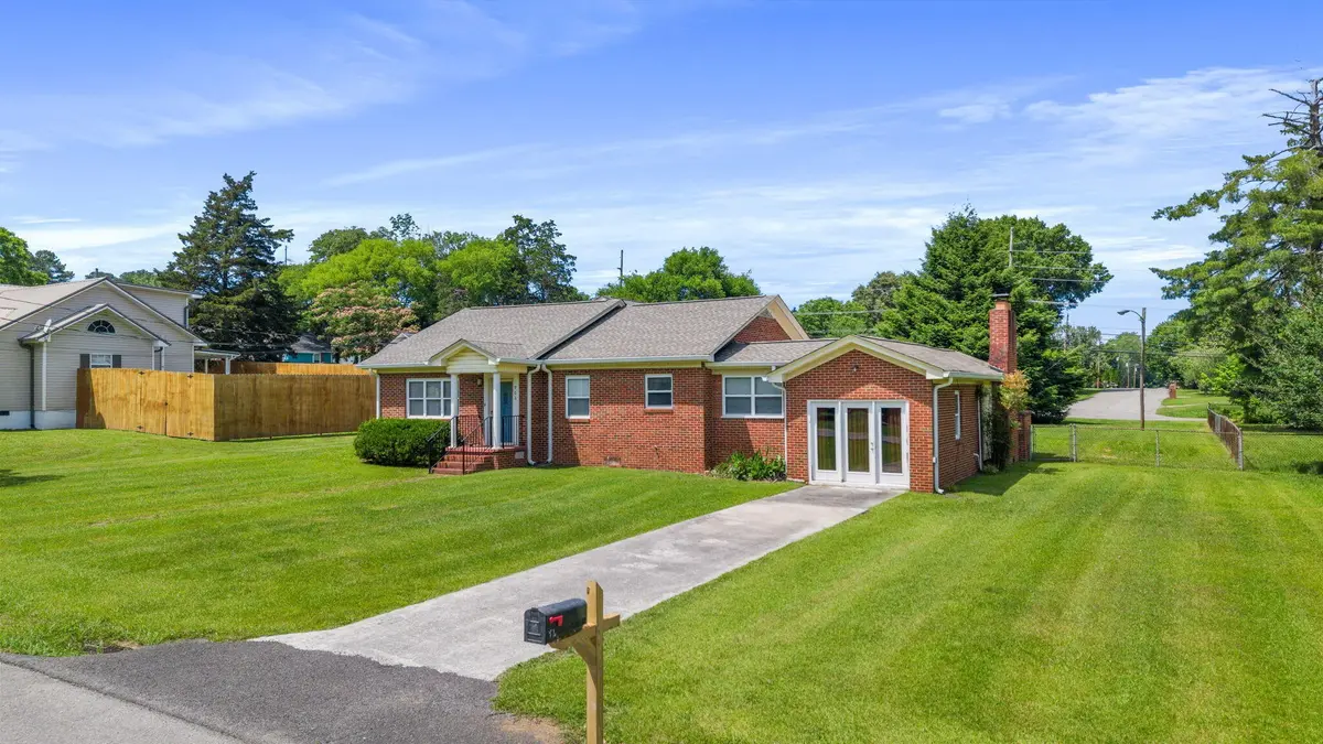 906 Park Avenue #NW, Cleveland, TN 37311