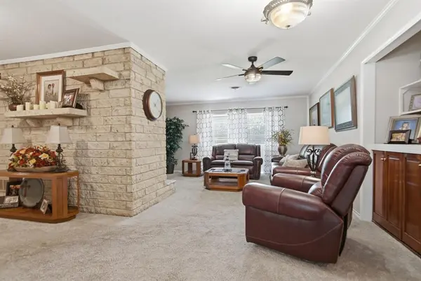4100 Big Bend Trail, Lake Worth, TX 76135