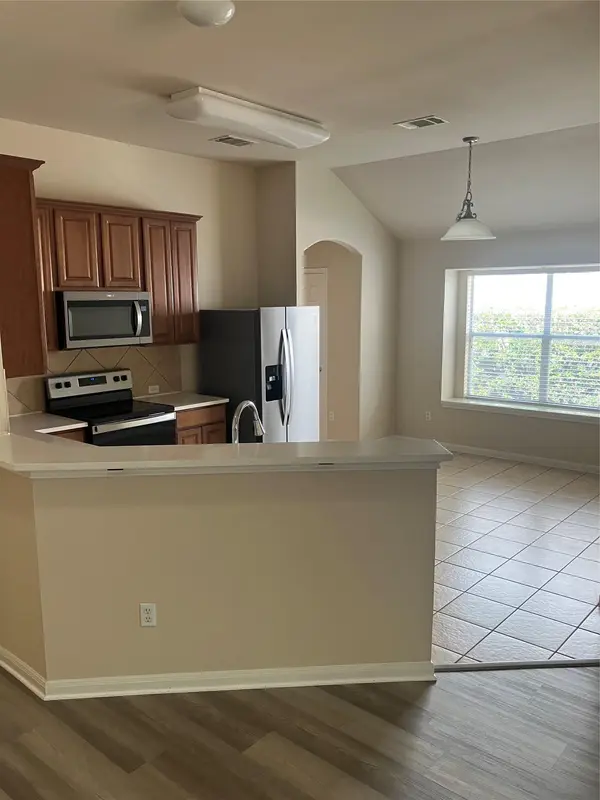 429 Falcon LN, Leander, TX 78641