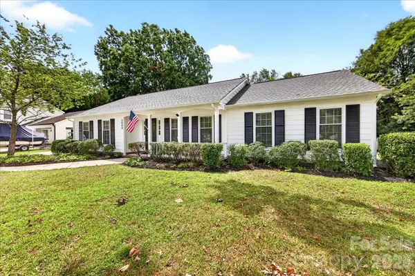 2000 Lawton Bluff RD, Charlotte, NC 28226