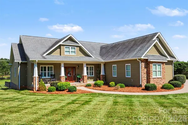 4672 Grace Chapel RD, Granite Falls, NC 28630