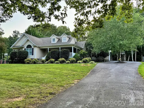 107 Shawnee TRL, Maiden, NC 28650