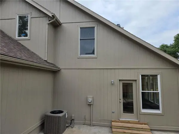 7024 Constance ST, Shawnee, KS 66216