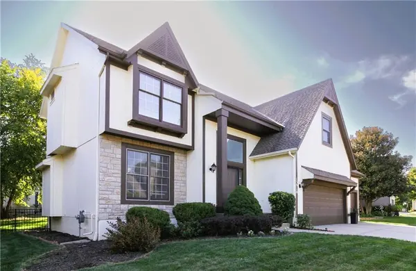 13918 Parkhill ST, Overland Park, KS 66221
