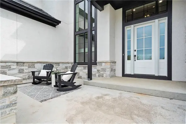 11705 W 170th ST, Overland Park, KS 66221