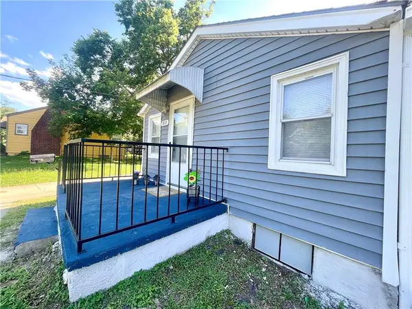 810 N Grand AVE, Independence, MO 64050