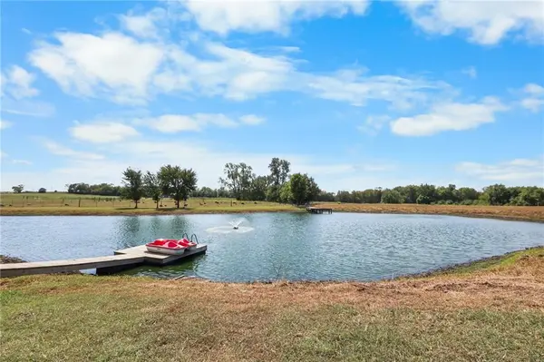 10815 W 2300 RD, Fontana, KS 66026