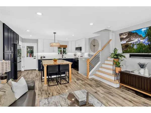 1374 Dover, Broomfield, CO 80020