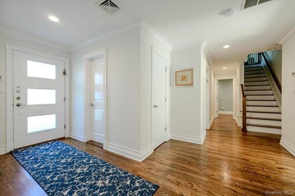 85 Suffolk BLVD, Atlantic Beach, NY 11509