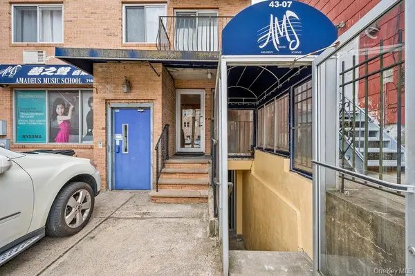43-07 162nd ST, Flushing, NY 11358