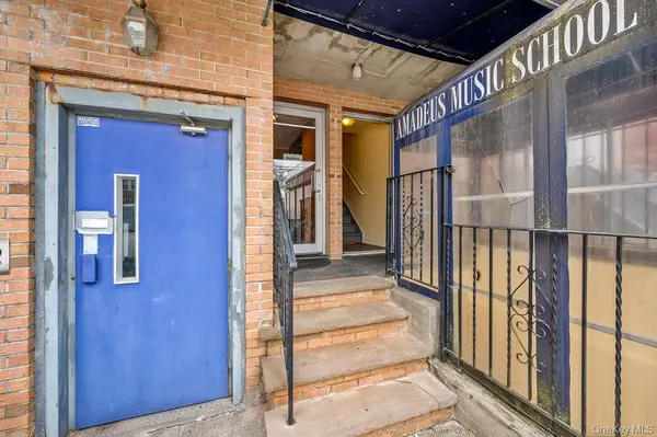 43-07 162nd ST, Flushing, NY 11358