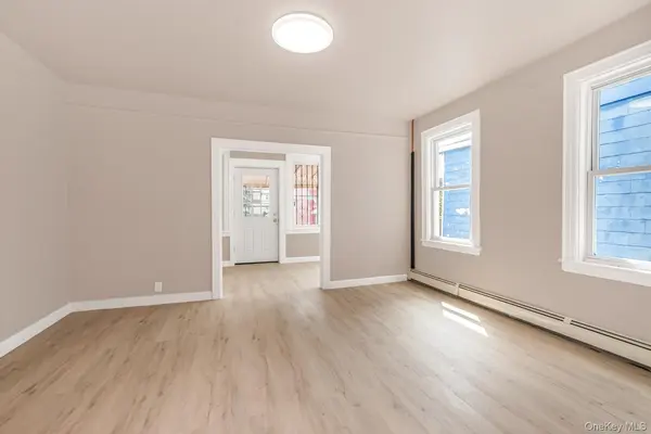 427 Taylor AVE, Bronx, NY 10473